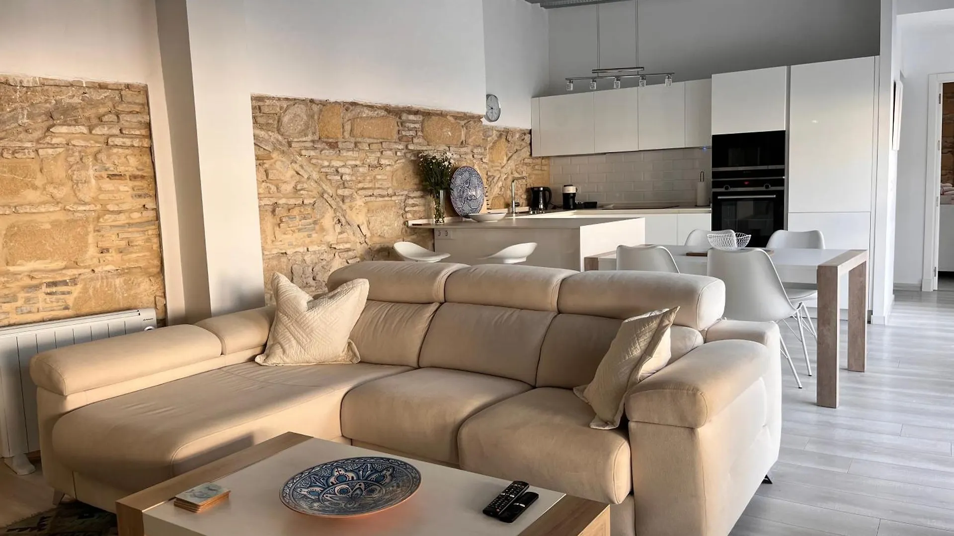 Casa Nuna Modern Loft With Private Garden Terrace Jerez de la Frontera 0*,